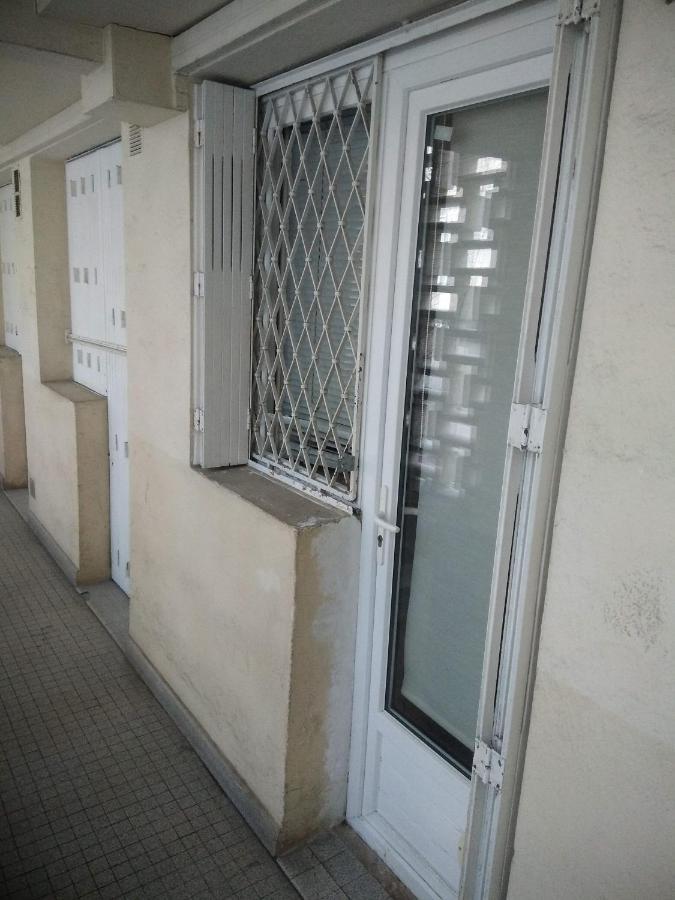 Studette Cannes centre Extérieur photo